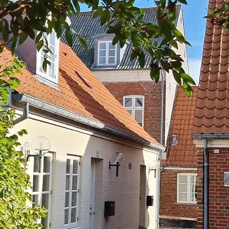 Byhus I Centrum - Seamans House *